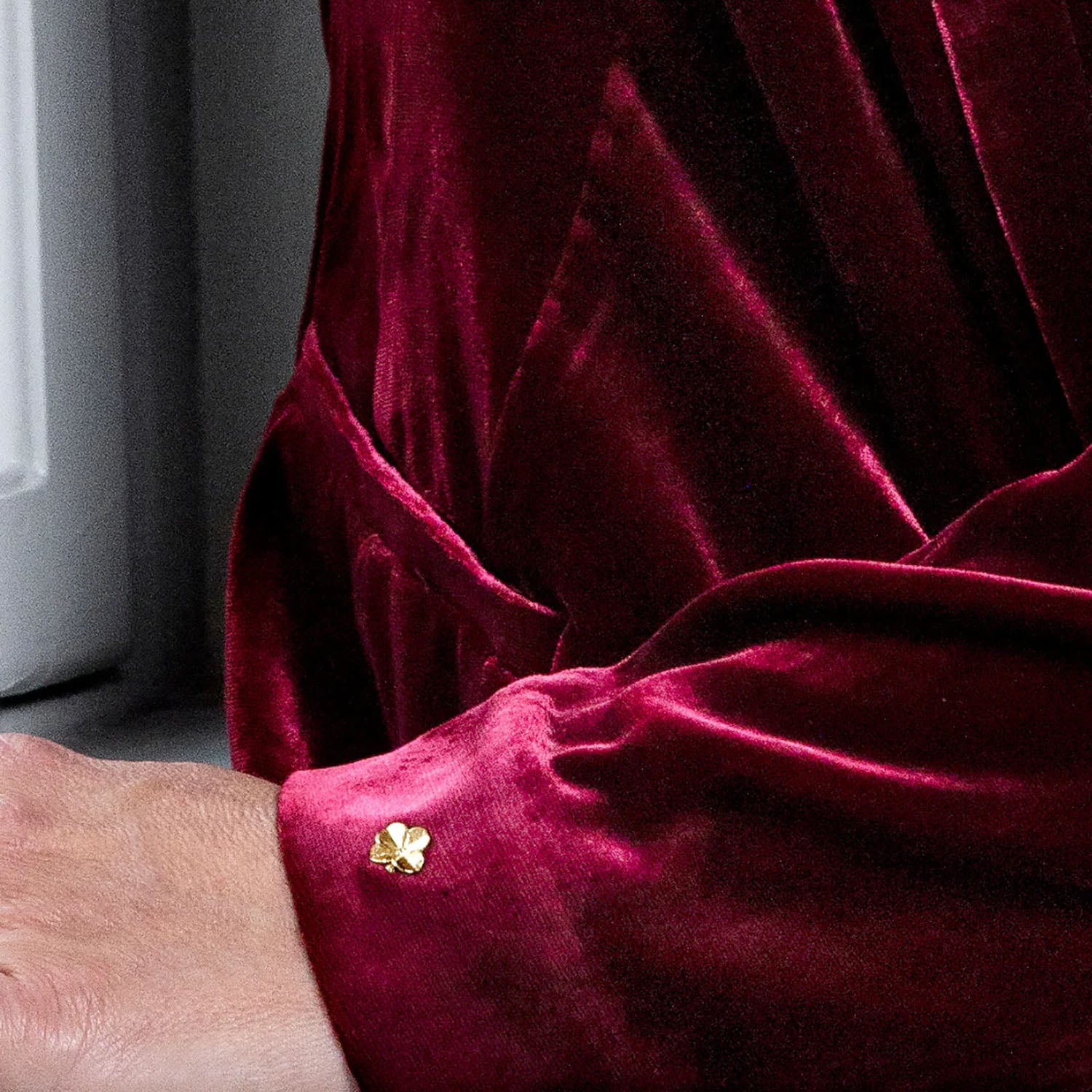 DETAIL231181